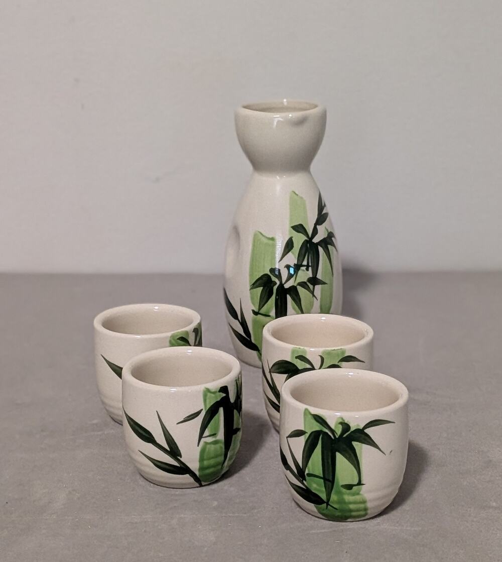 Ceramic Japanese Sake Set 5 Piece Green Bamboo Tokkuri Decanter 4 Cups Boxed